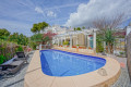 60-4244-3, Hotel for sale in calpe close to the beach